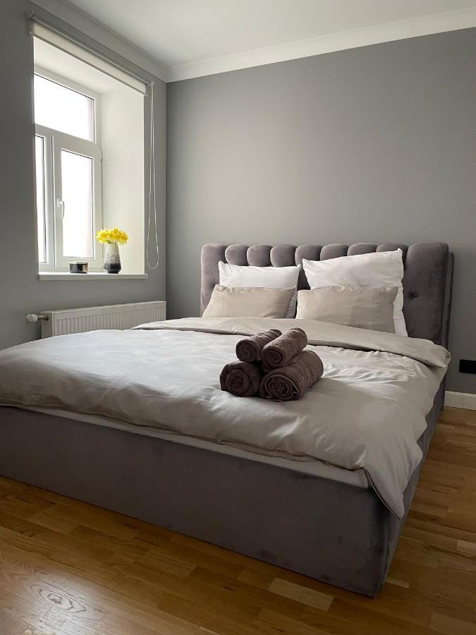 Premium Apartment In Quiet & Historical Area Riga Exterior foto